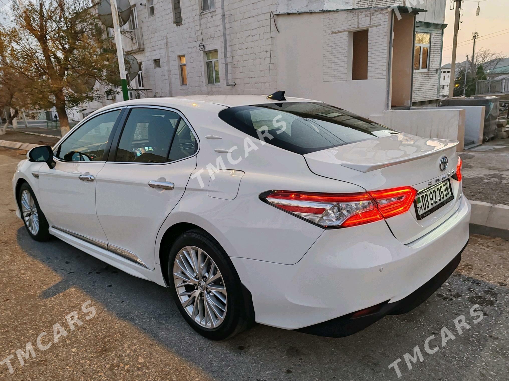 Toyota Camry 2018 - 295 000 TMT - Туркменбаши - img 3