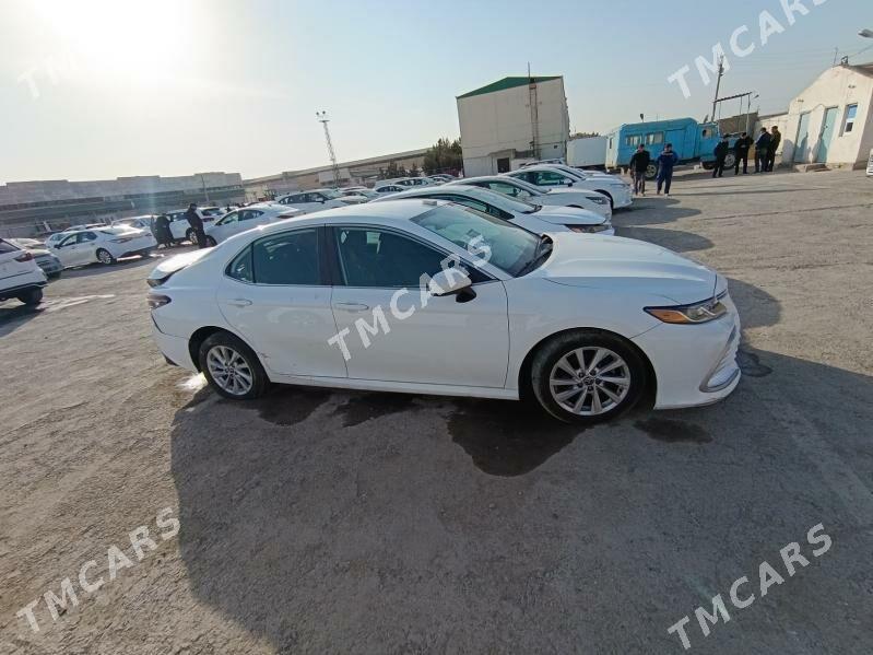 Toyota Camry 2021 - 295 000 TMT - Байрамали - img 2