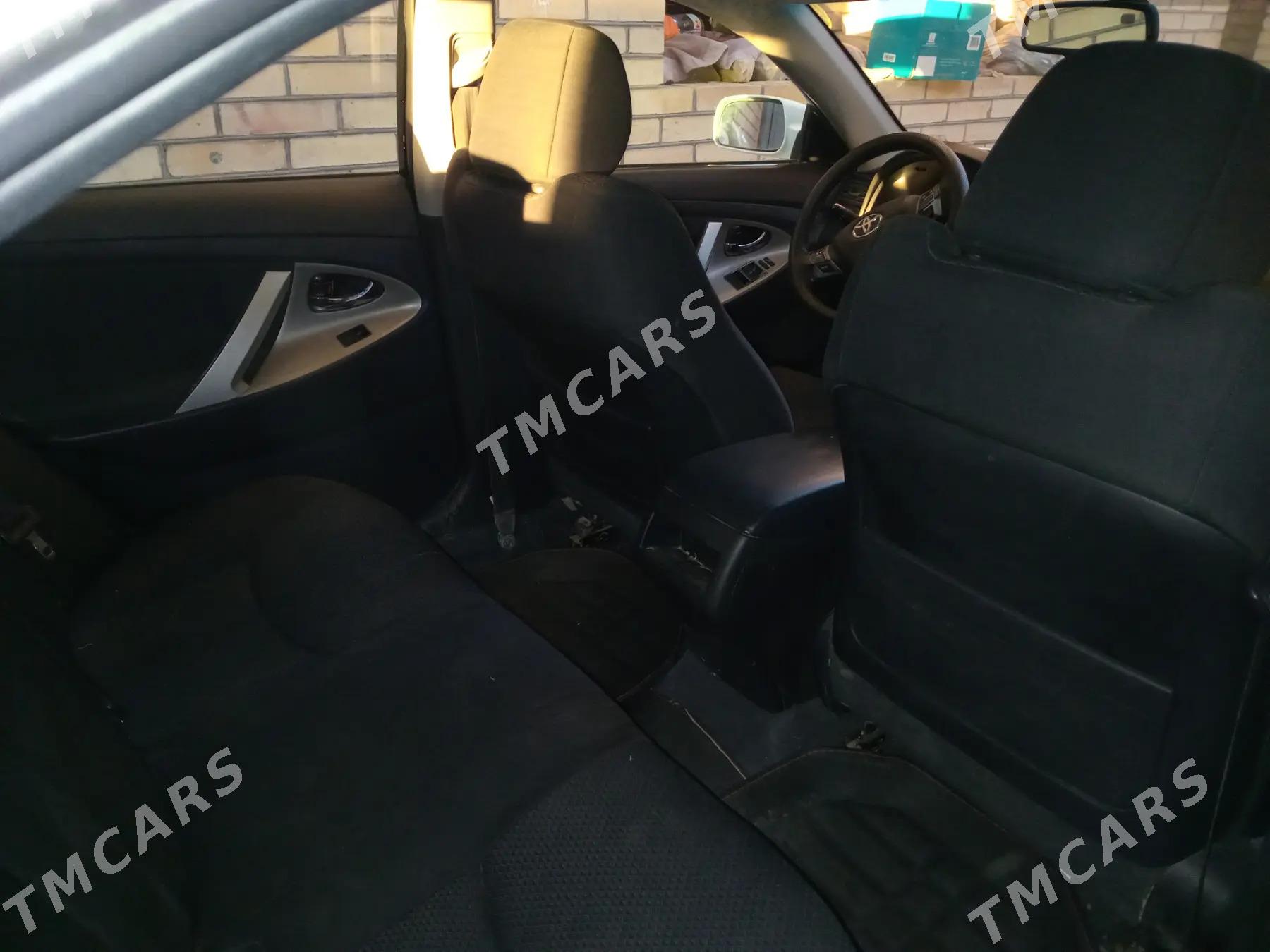 Toyota Camry 2010 - 166 000 TMT - Фарап - img 3