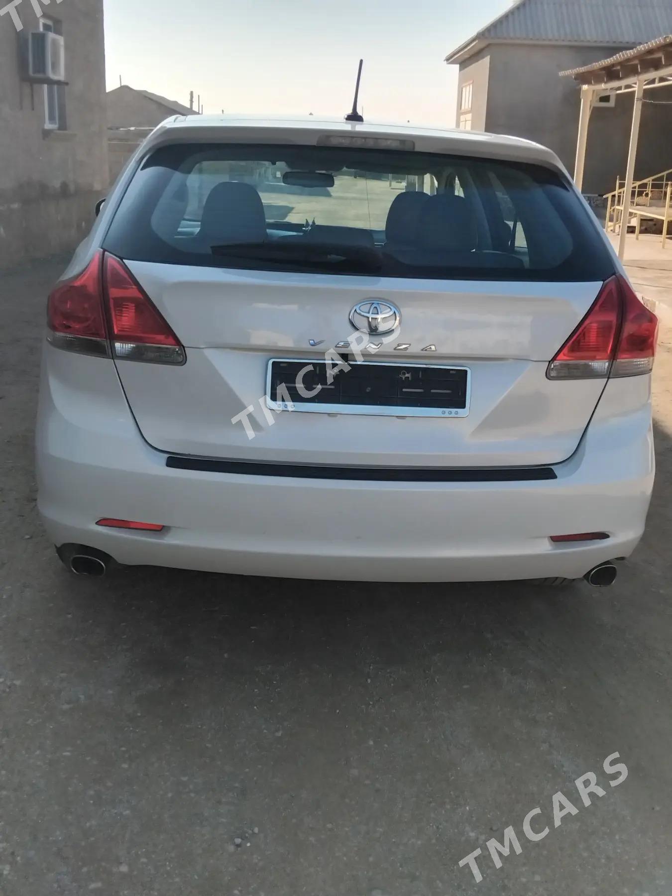 Toyota Venza 2010 - 190 000 TMT - Гумдаг - img 3