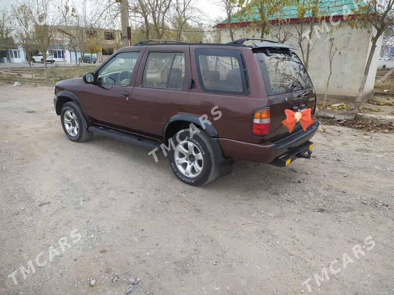 Nissan Pathfinder 1996 - 80 000 TMT - Ёлётен - img 2