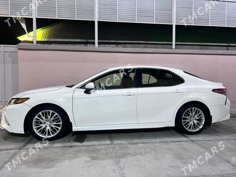 Toyota Camry 2018 - 285 000 TMT - Бузмеин - img 3