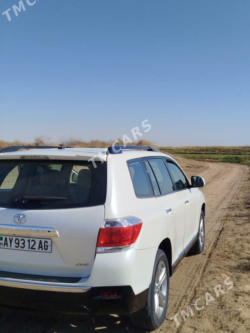 Toyota Highlander 2011 - 230 000 TMT - Ашхабад - img 2