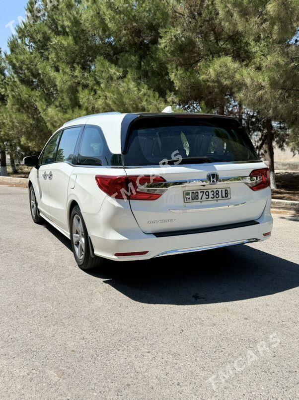 Honda Odyssey 2019 - 395 000 TMT - Туркменабат - img 5