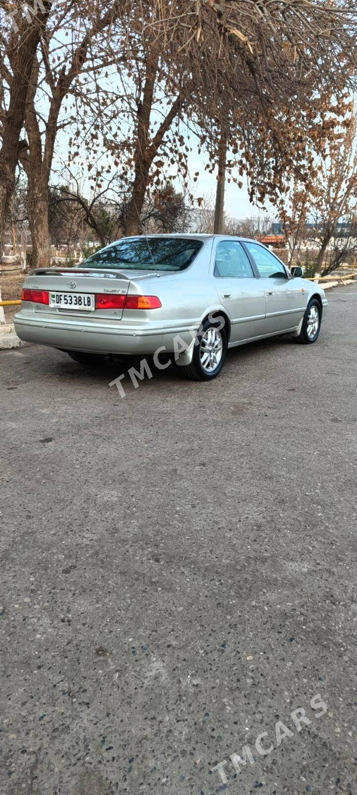 Toyota Camry 2000 - 160 000 TMT - Чарджоу - img 2