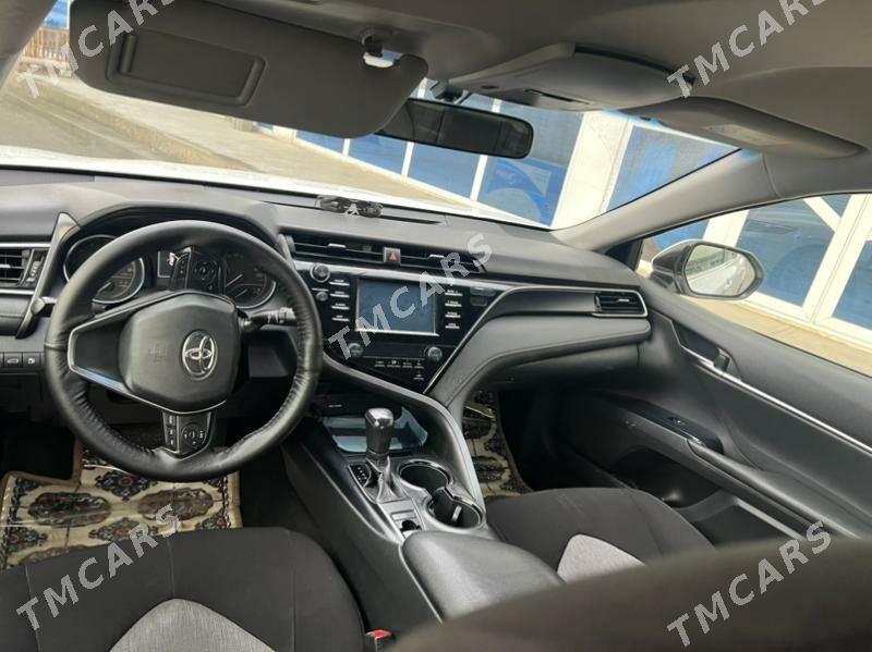 Toyota Camry 2018 - 255 000 TMT - Büzmeýin - img 3