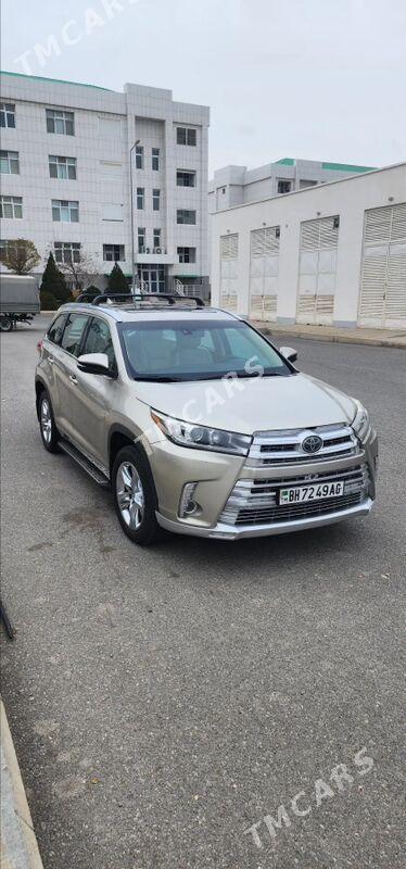 Toyota Highlander 2016 - 375 000 TMT - Гуртли - img 4