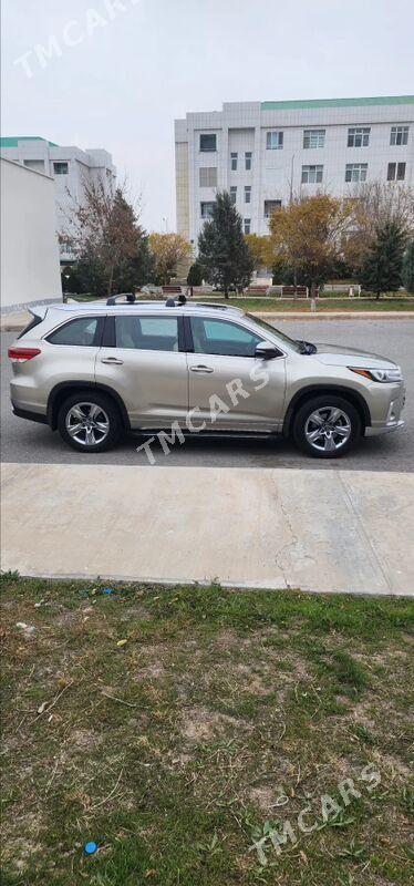 Toyota Highlander 2016 - 375 000 TMT - Гуртли - img 3