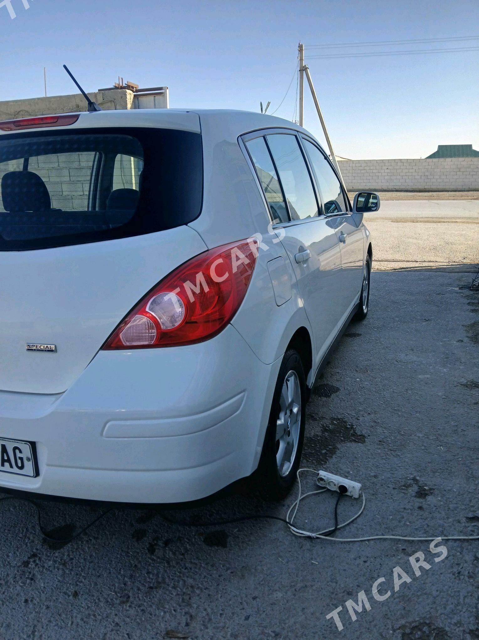 Nissan Versa 2012 - 127 000 TMT - Ашхабад - img 5