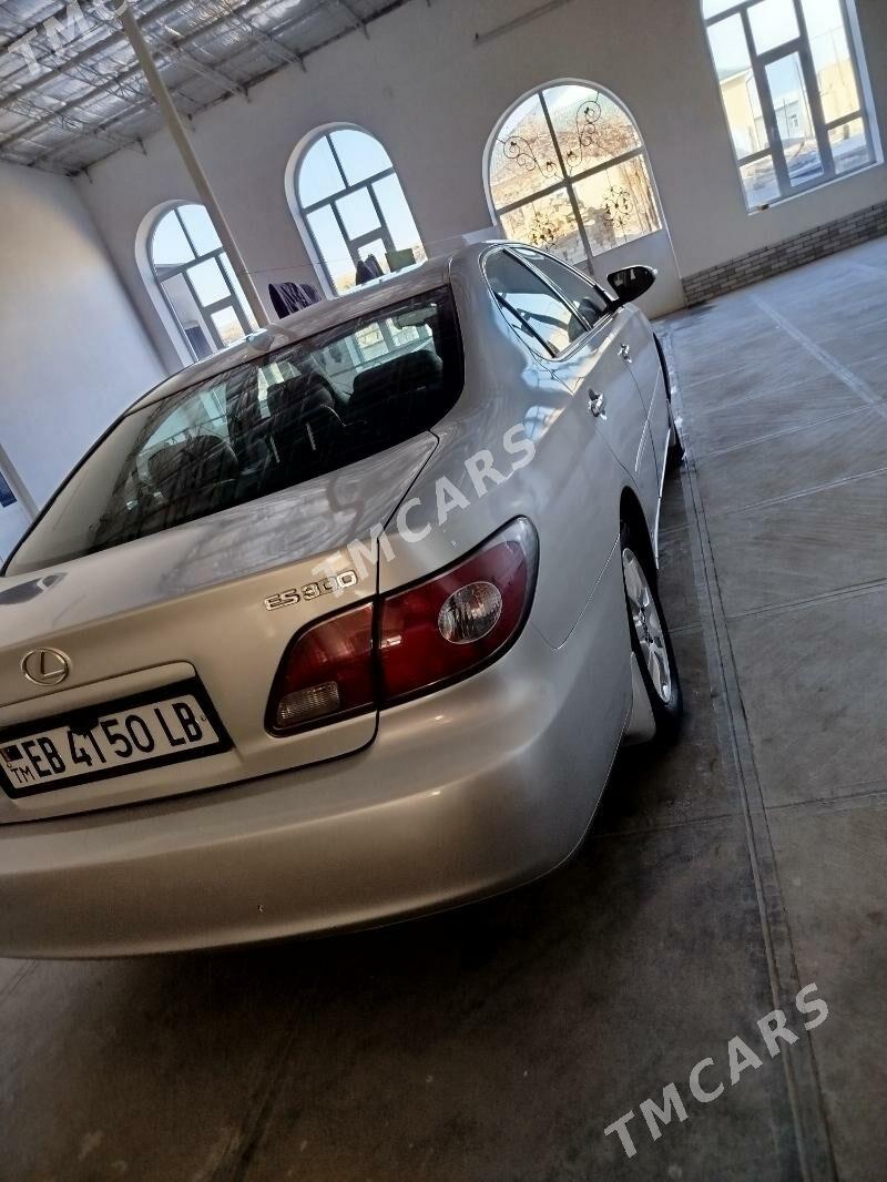 Lexus ES 300 2003 - 183 000 TMT - Чарджоу - img 3