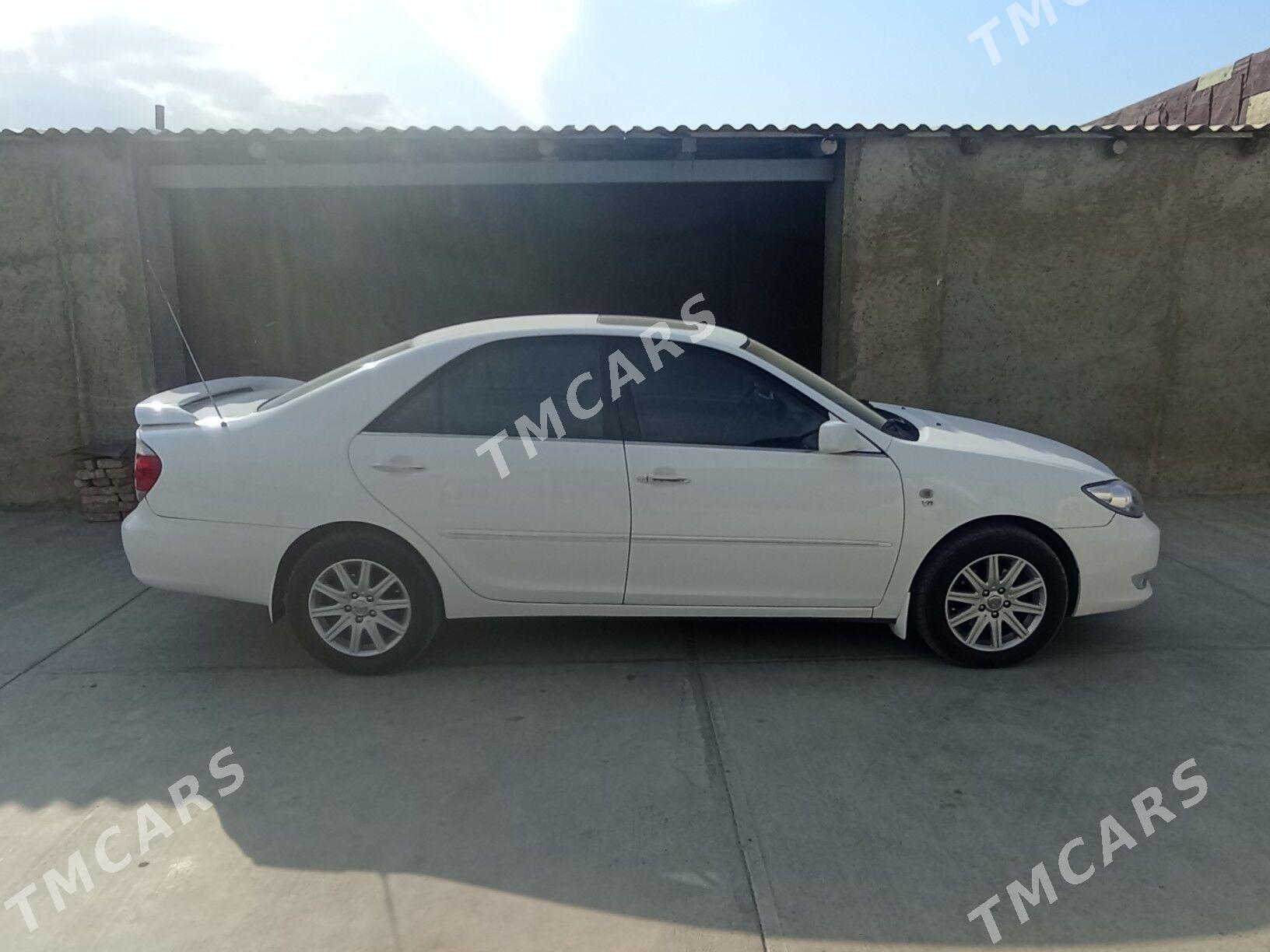 Toyota Camry 2005 - 190 000 TMT - Гызыларбат - img 4