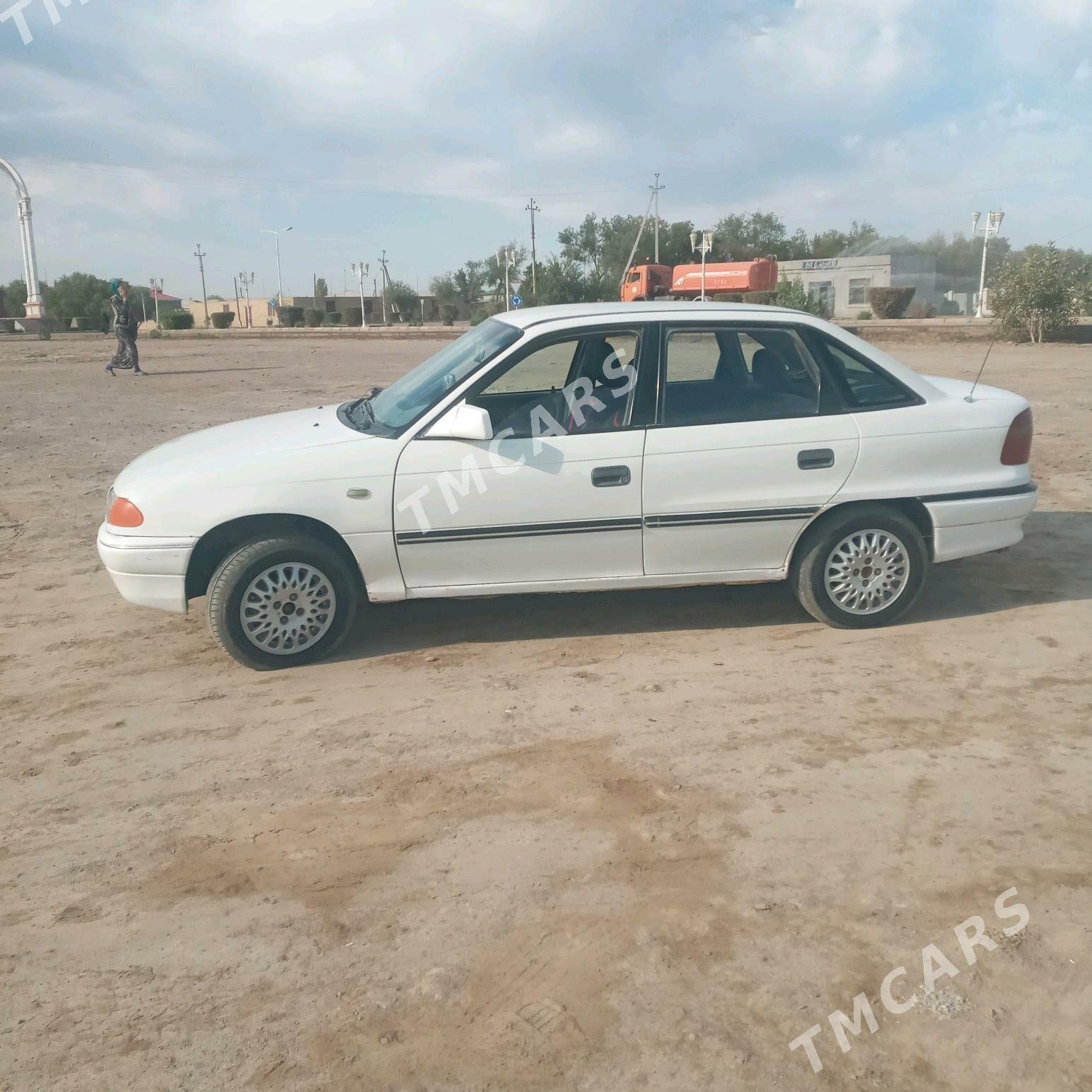 Opel Astra 1993 - 33 000 TMT - Türkmenbaşy etr. - img 5