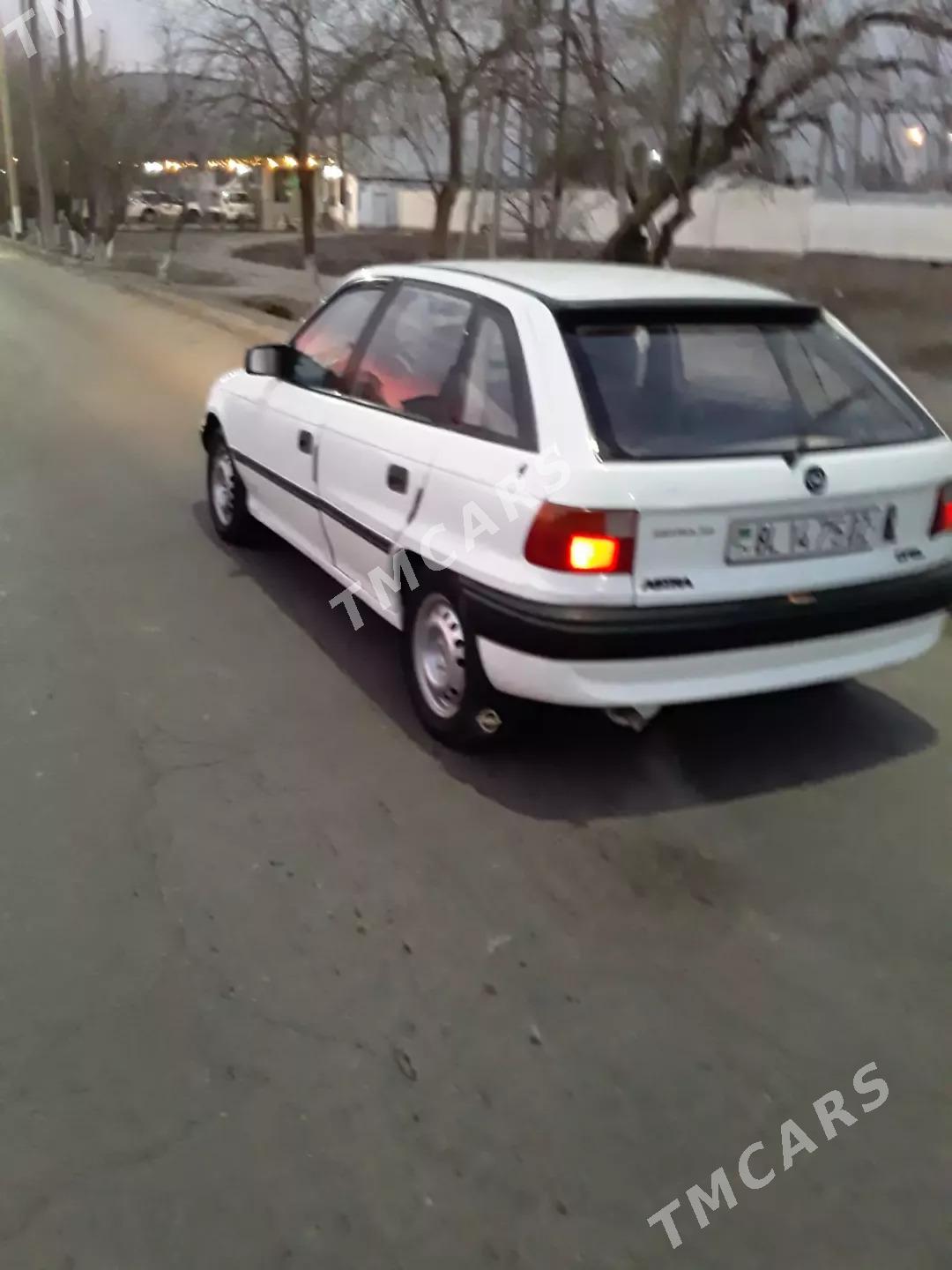 Opel Astra 1992 - 30 000 TMT - Дашогуз - img 3