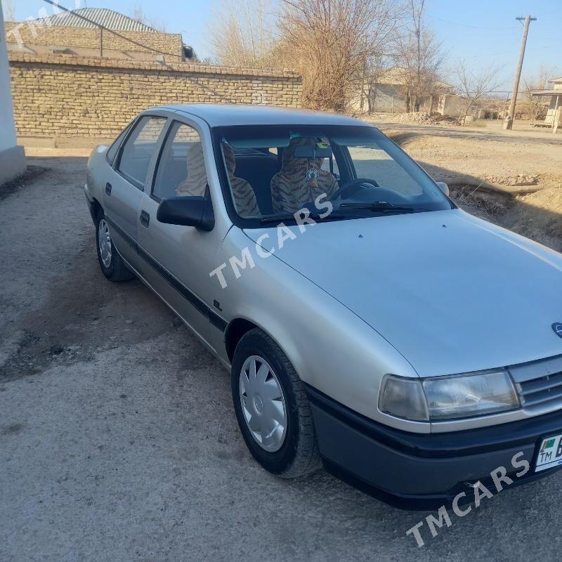 Opel Vectra 1992 - 32 000 TMT - Губадаг - img 2