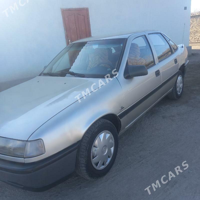 Opel Vectra 1992 - 32 000 TMT - Губадаг - img 5