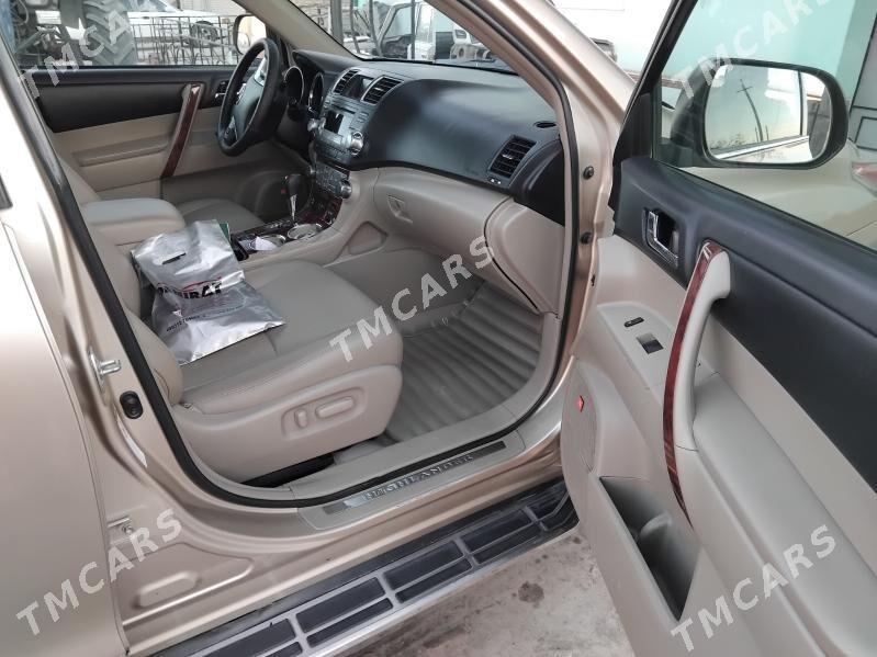 Toyota Highlander 2011 - 280 000 TMT - Дянев - img 3