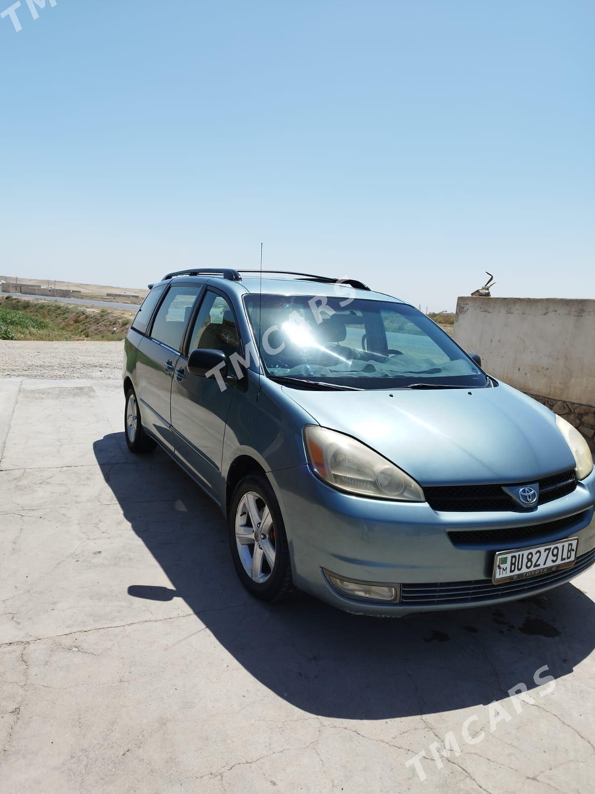 Toyota Sienna 2004 - 180 000 TMT - Достлук - img 3