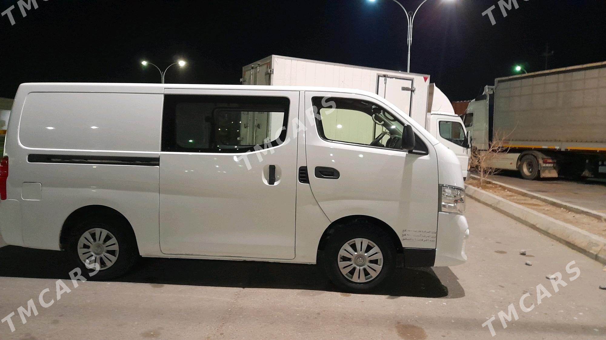 Toyota Hiace 2019 - 330 000 TMT - "Altyn Asyr" Gündogar bazary (Jygyllyk) - img 2