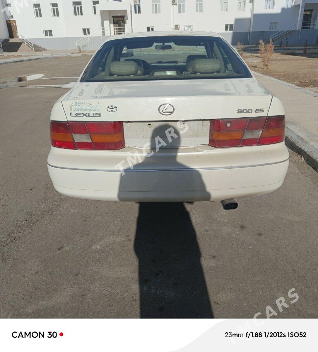 Lexus ES 300 1999 - 106 000 TMT - Дашогуз - img 2