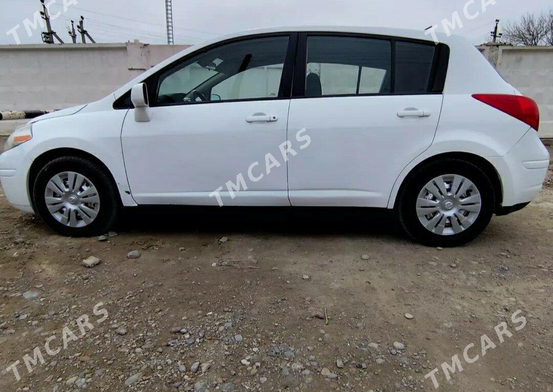 Nissan Versa 2011 - 110 000 TMT - Яшлык - img 4