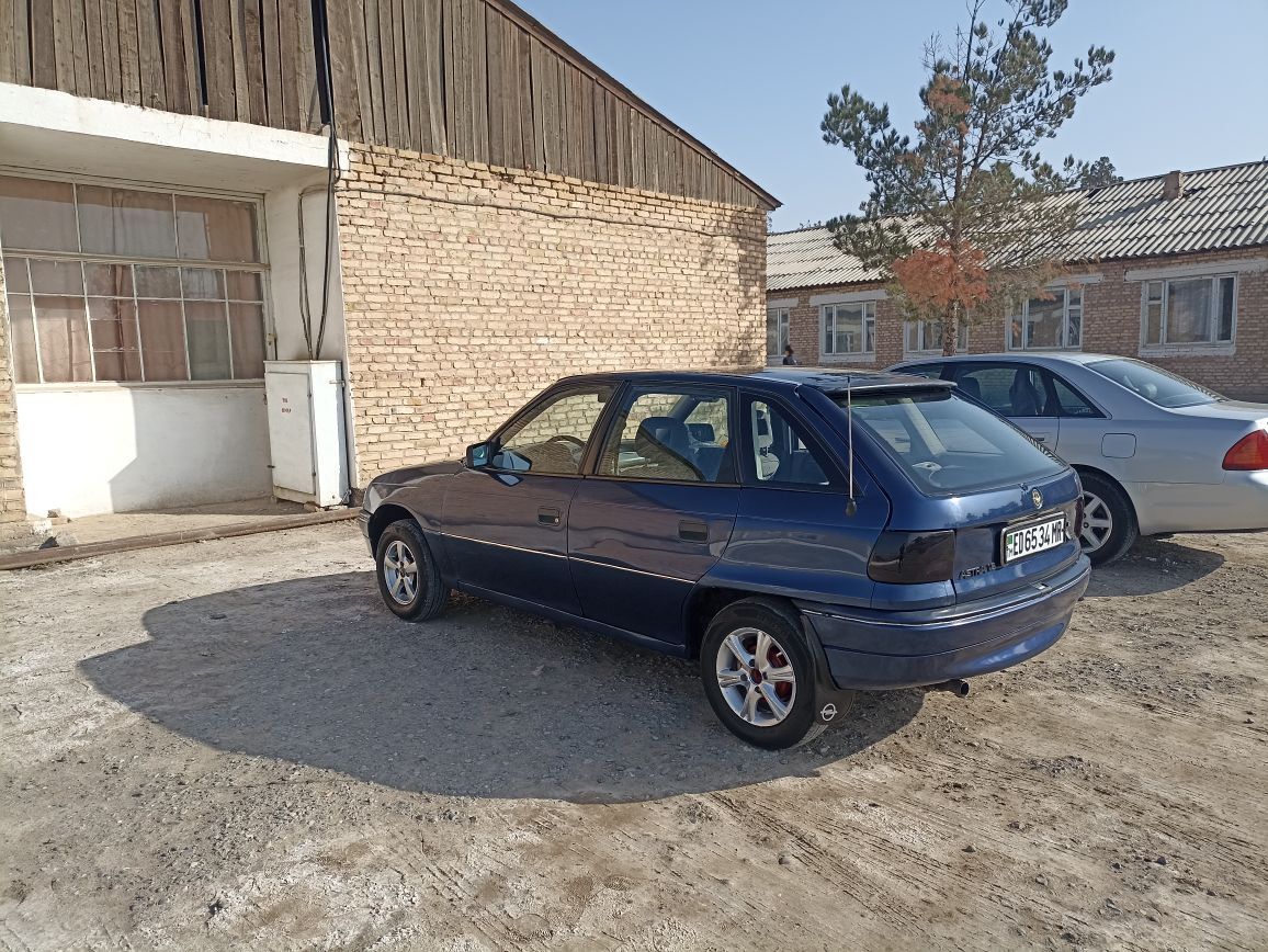 Opel Astra 1992 - 29 000 TMT - Мары - img 3