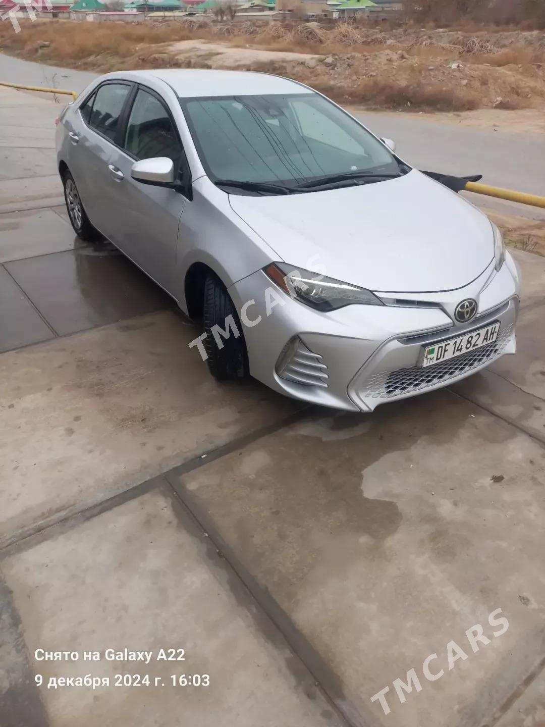 Toyota Corolla 2018 - 207 000 TMT - Бахарден - img 3