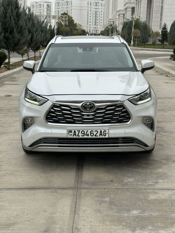 Toyota Highlander 2021 - 670 000 TMT - Aşgabat - img 2