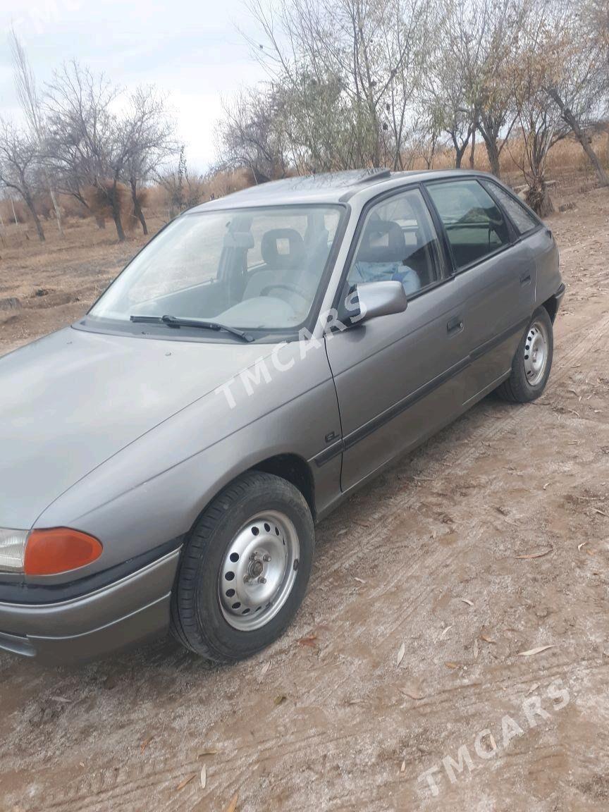 Opel Astra 1993 - 27 000 TMT - Köneürgenç - img 3