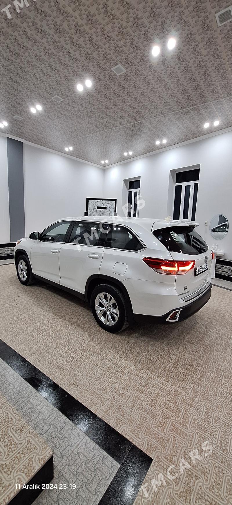 Toyota Highlander 2019 - 430 000 TMT - Dänew - img 5