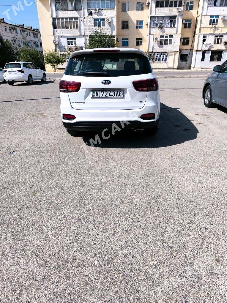 Kia Sorento 2019 - 245 000 TMT - Aşgabat - img 2