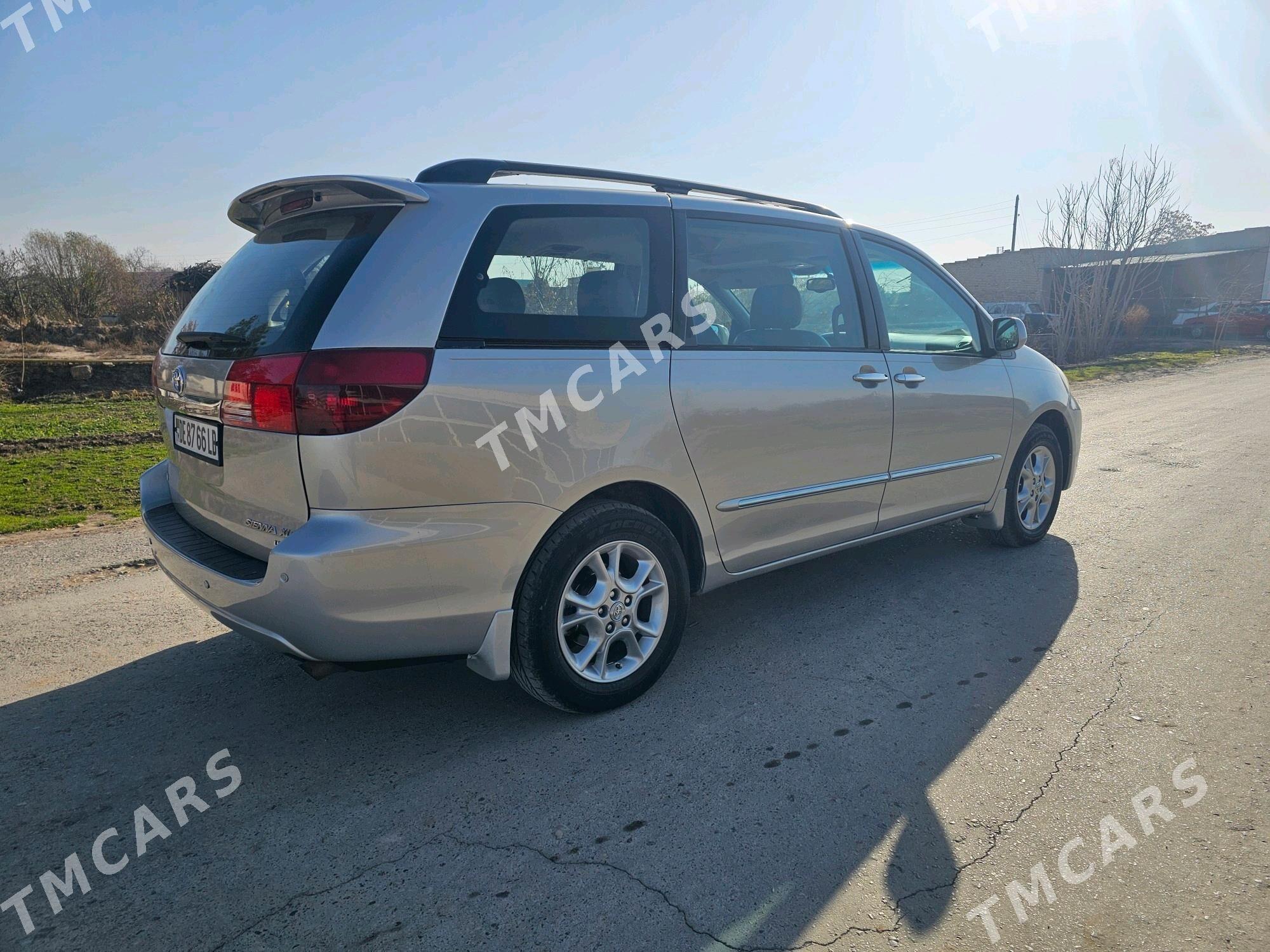 Toyota Sienna 2004 - 210 000 TMT - Halaç - img 4