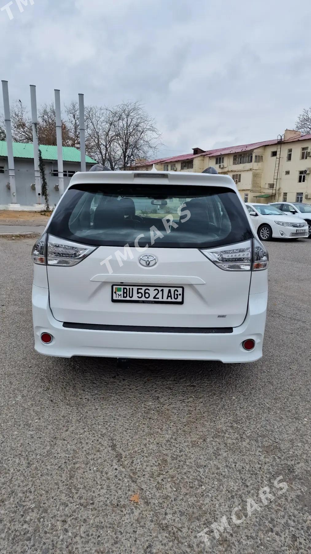 Toyota Sienna 2018 - 410 000 TMT - 30 мкр - img 5