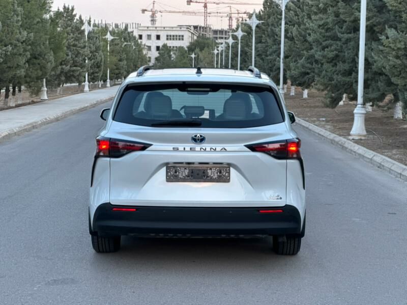 Toyota Sienna 2021 - 605 000 TMT - Aşgabat - img 3