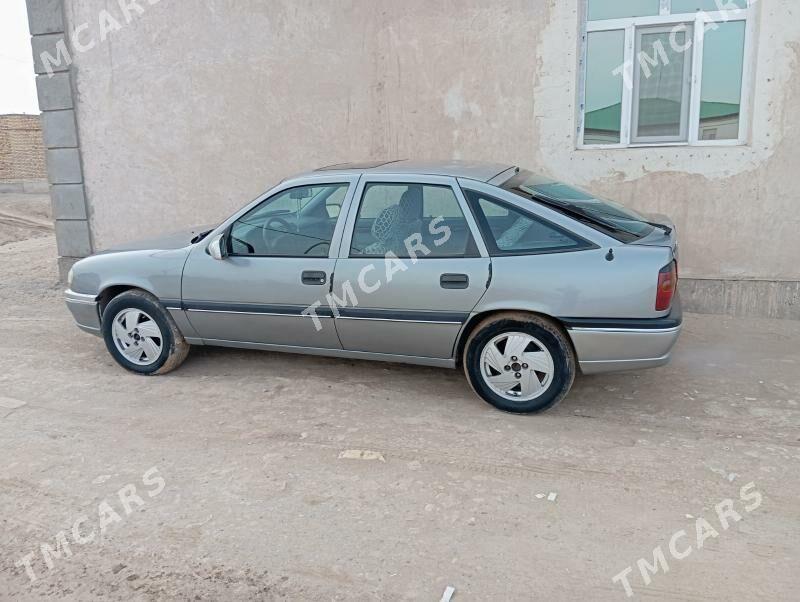 Opel Vectra 1995 - 36 000 TMT - Дашогуз - img 3