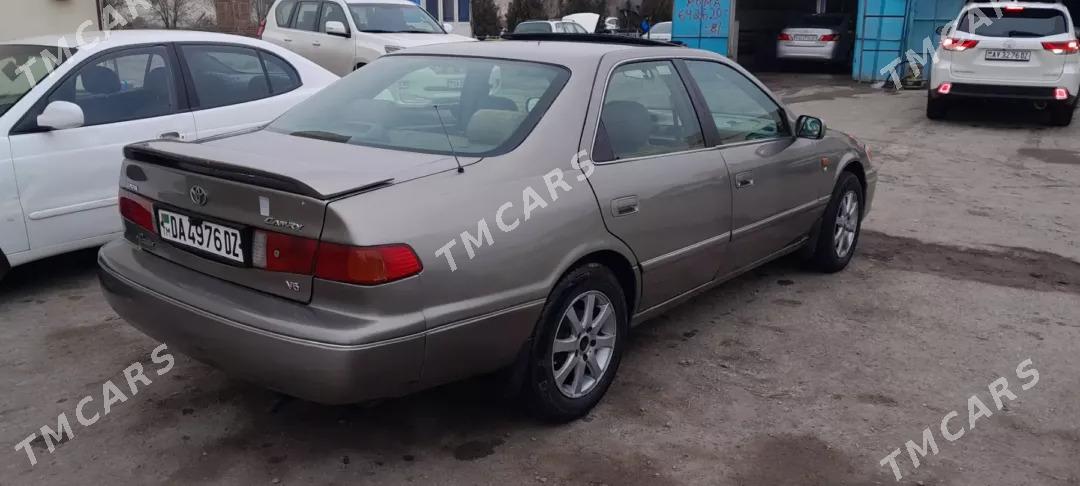 Toyota Camry 1998 - 96 000 TMT - Дашогуз - img 2