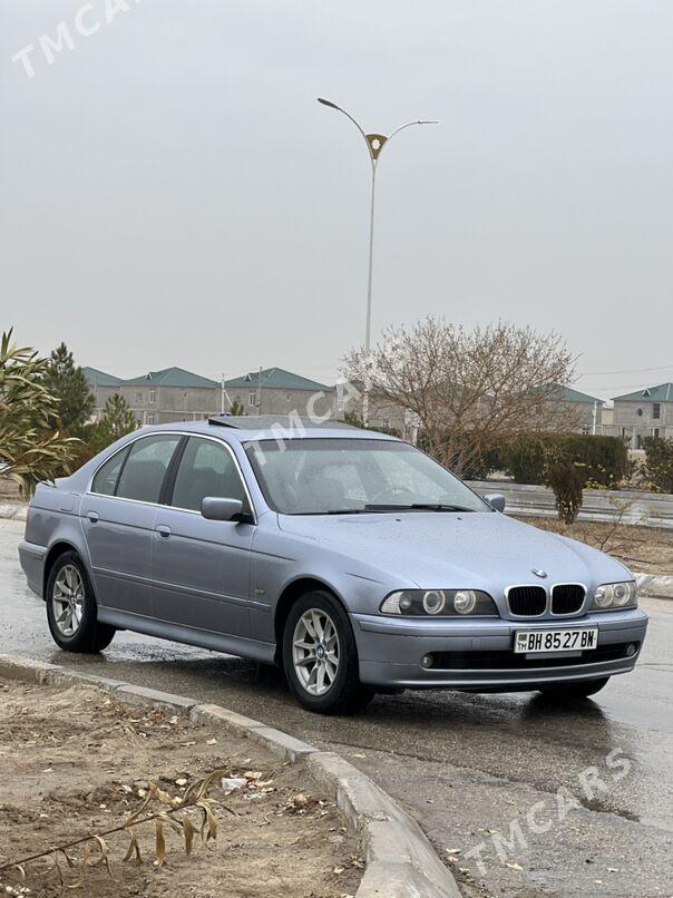 BMW E39 2003 - 125 000 TMT - Балканабат - img 7