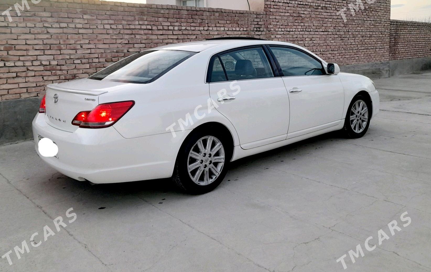 Toyota Avalon 2005 - 135 000 TMT - Bäherden - img 2