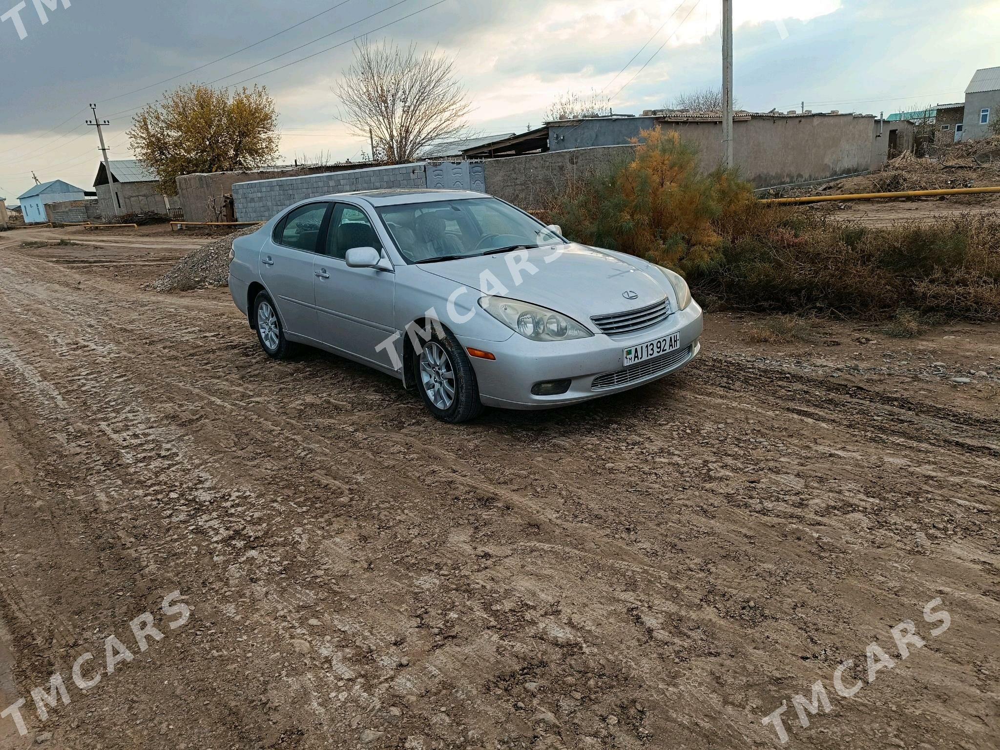 Lexus ES 300 2002 - 140 000 TMT - Теджен - img 4