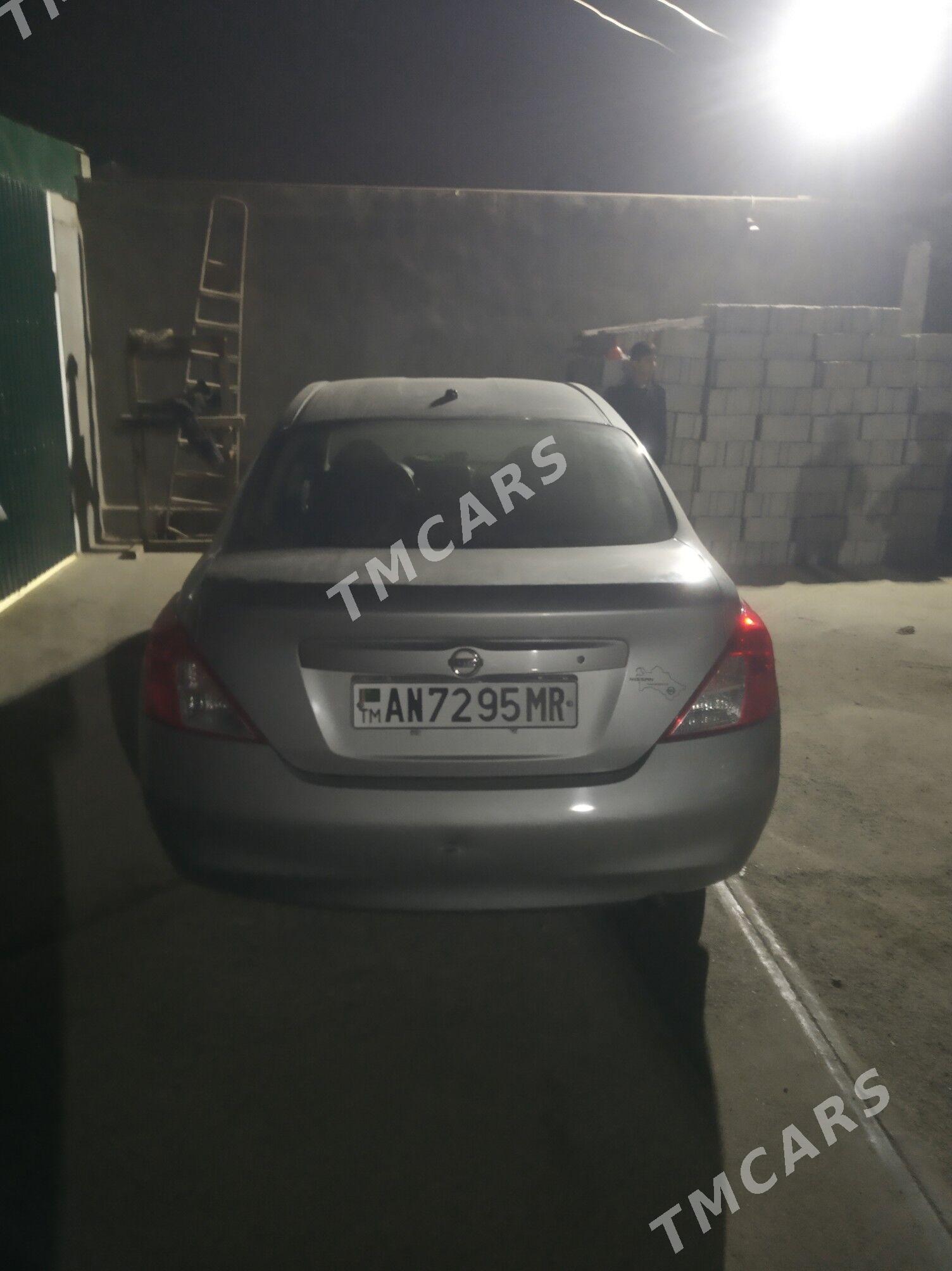 Nissan Versa 2012 - 70 000 TMT - Байрамали - img 2