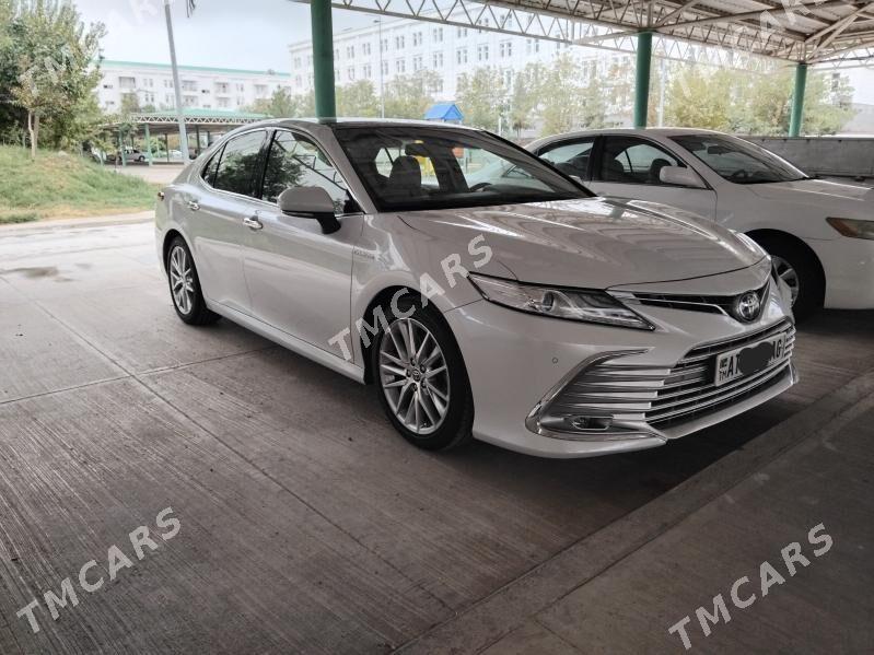 Toyota Camry 2022 - 505 000 TMT - Гуртли - img 4