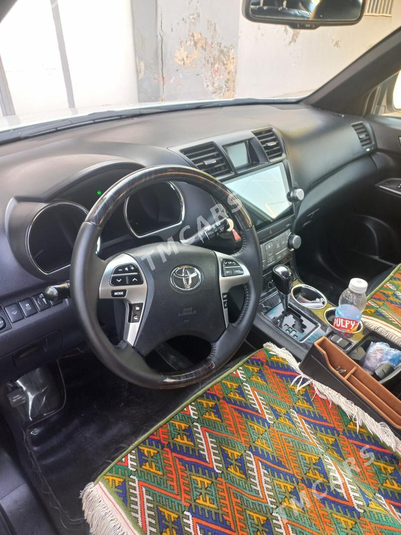 Toyota Highlander 2013 - 310 000 TMT - Хитровка - img 3