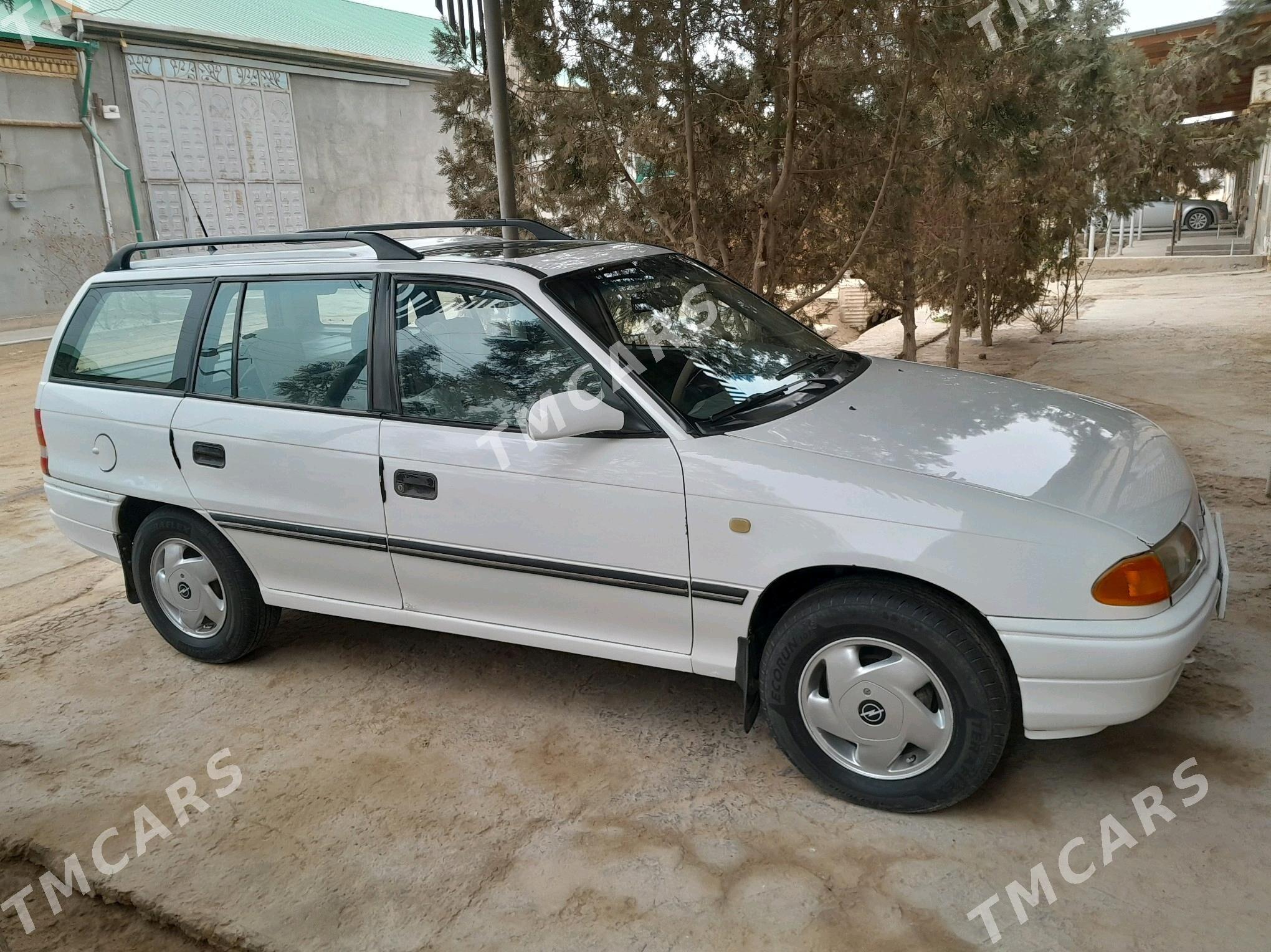 Opel Astra 1992 - 38 000 TMT - Gurbansoltan Eje - img 3