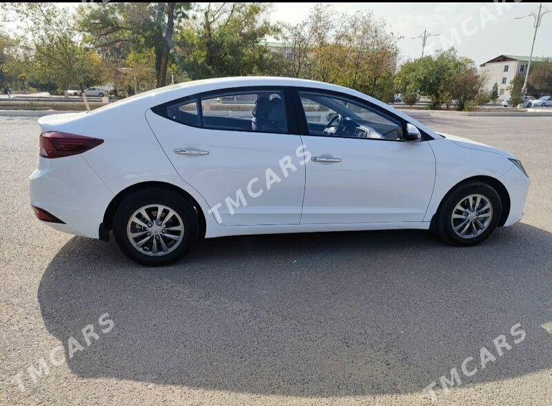 Hyundai Elantra 2019 - 230 000 TMT - Aşgabat - img 4