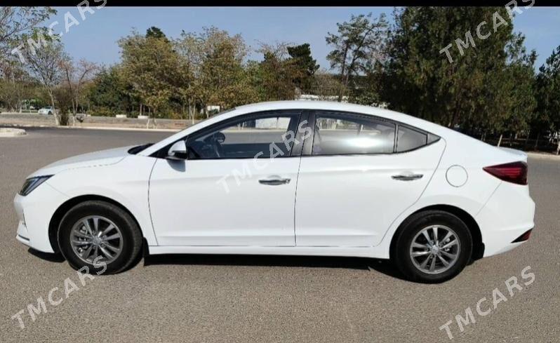 Hyundai Elantra 2019 - 230 000 TMT - Aşgabat - img 3