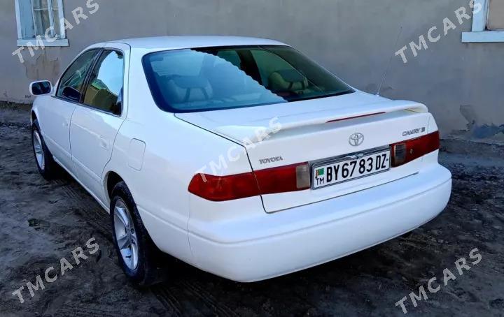 Toyota Camry 2000 - 130 000 TMT - етр. Туркменбаши - img 3