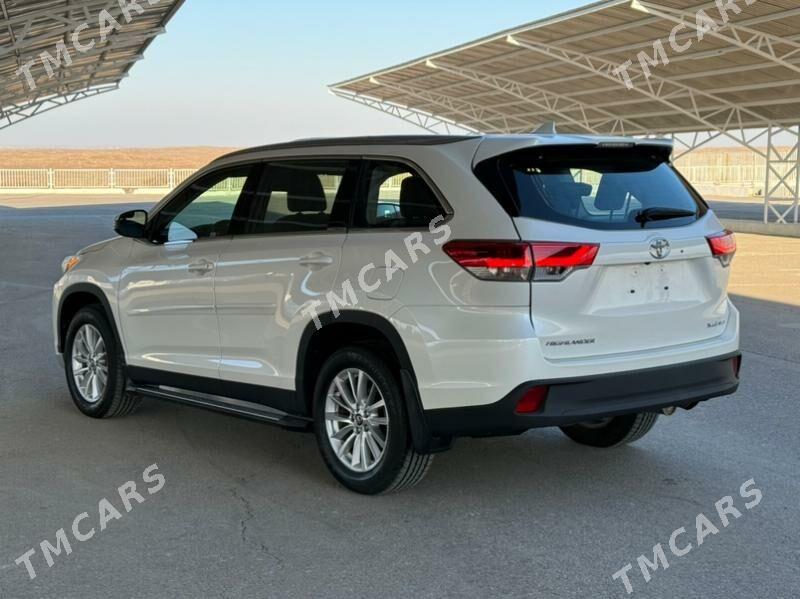 Toyota Highlander 2019 - 575 000 TMT - Ашхабад - img 3