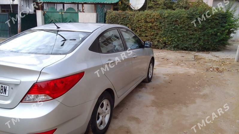 Hyundai Accent 2014 - 135 000 TMT - Türkmenbaşy - img 6