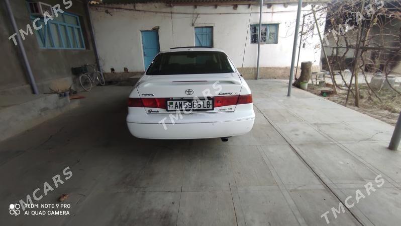 Toyota Camry 1998 - 130 000 TMT - Köýtendag - img 3