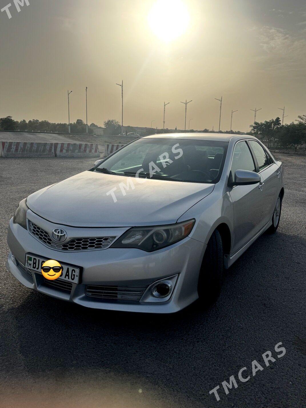 Toyota Camry 2012 - 185 000 TMT - Hitrowka - img 3