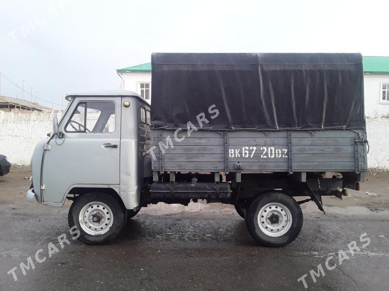 UAZ 2206 2003 - 95 000 TMT - Daşoguz - img 3